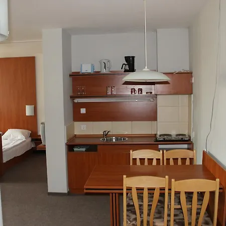 D&d Apartment *
